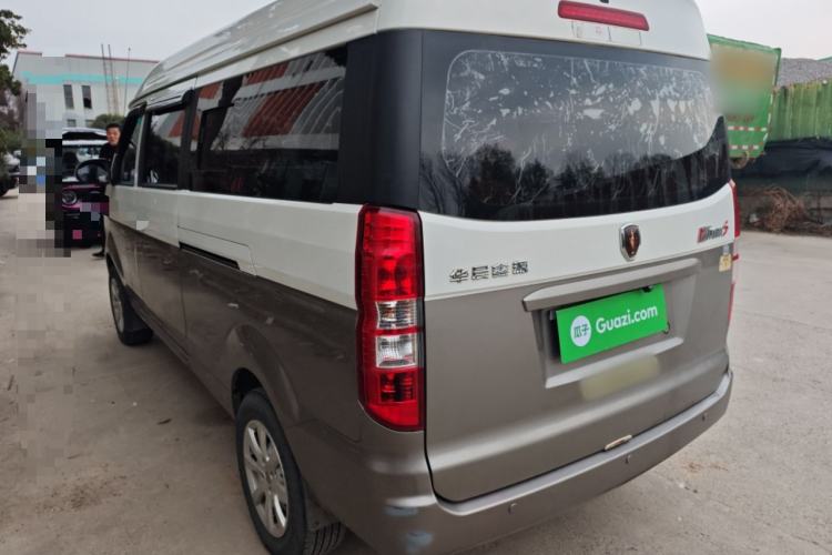 Used Jinbei New Hiace S 2023 1.5L Wealth Edition Passenger Van 5/6/7-Seater Central Air Conditioning Version SWC15M
