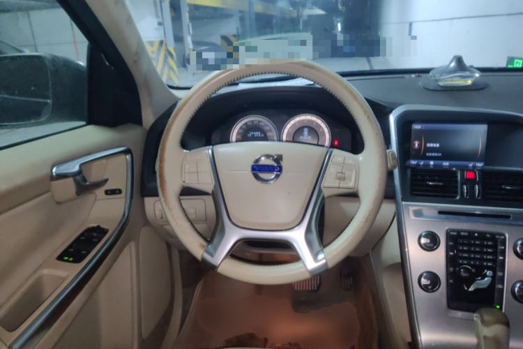 Used Volvo XC60  Steering Wheel