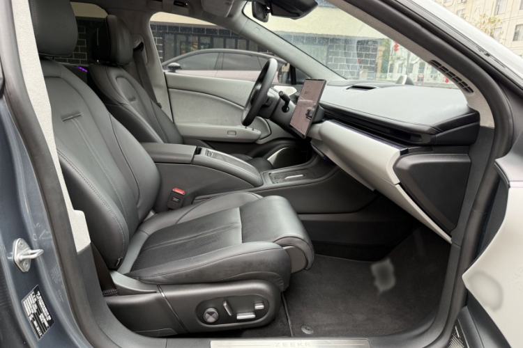 Used Zeekr 007 2024 Rear-Drive Enhanced Version 75 kWh
