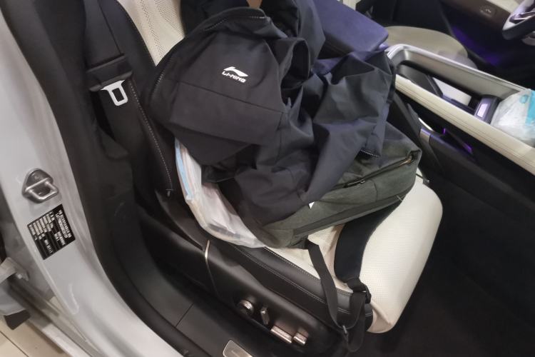 Used Zeekr 007GT 2025 Long-Range Rear-Wheel Drive Intelligent Driving Version 100 kWh Right Front Seat