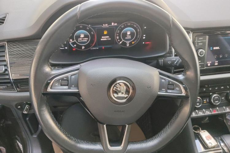 Used Skoda Kodiaq 2019 Facelifted TSI330 7-Seater Two-Wheel-Drive Luxury Enjoyment Edition China VI Standard