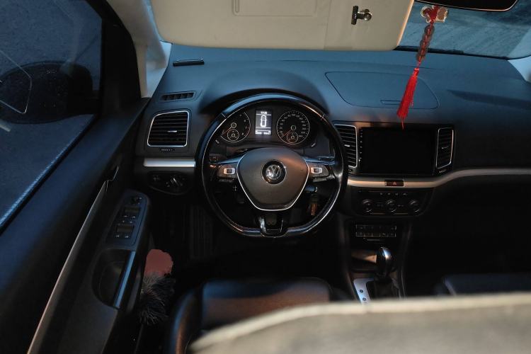 Used Volkswagen Sharan 2018 380TSI Comfort Edition 7-Seater Steering Wheel