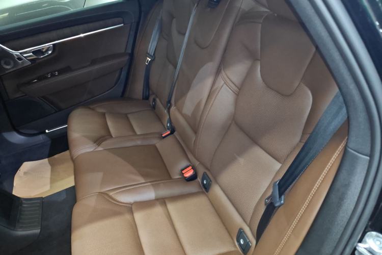 Used Volvo S90 New Energy 2025 Plug-in Hybrid Four-Wheel Drive Long-Range Luxury Smart Edition Left Rear Seat