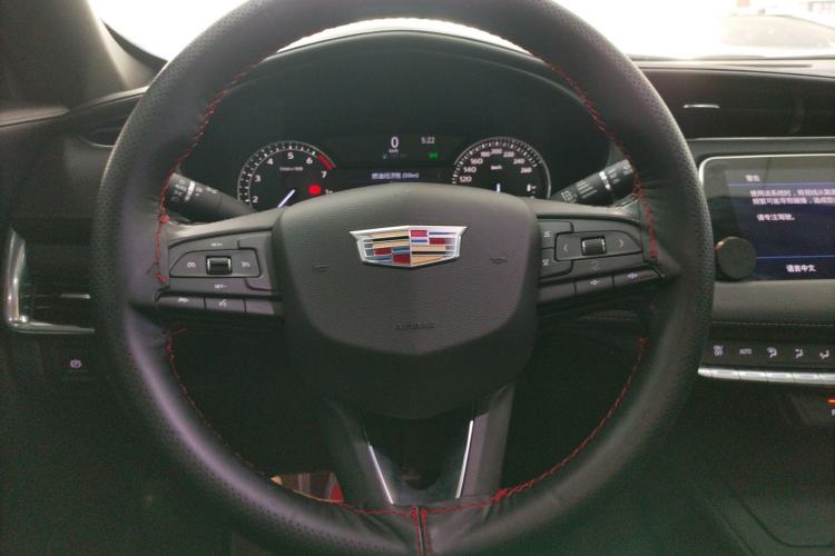 Used Cadillac XT4 2018 28T Two-Wheel Drive Tech Version Steering Wheel