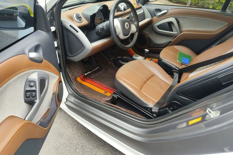 Used smart fortwo 2014 1.0 MHD Hardtop BoConcept Special Edition Driver Seat