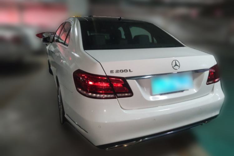 Used Mercedes-Benz E-Class 2015 E 200 L Rear Left 45 Deg