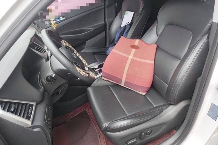 Used Hyundai Tucson 2018 1.6T Dual-Clutch Two-Wheel Drive 15th Anniversary Special Edition
