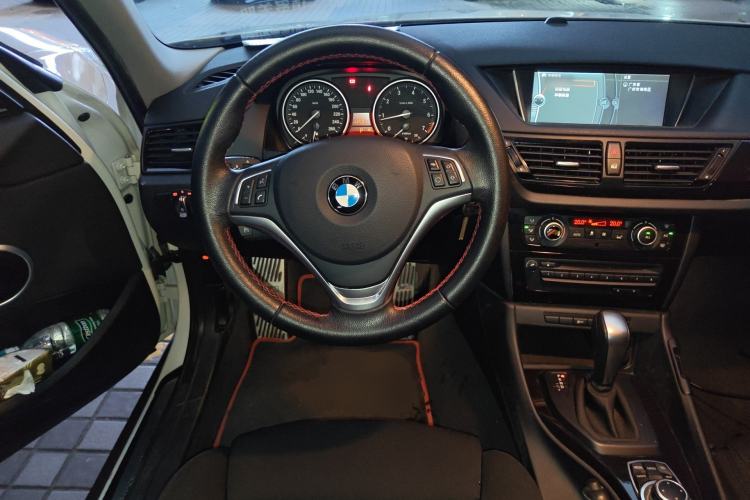 Used BMW X1 2013 sDrive18i Sport Design Package Steering Wheel