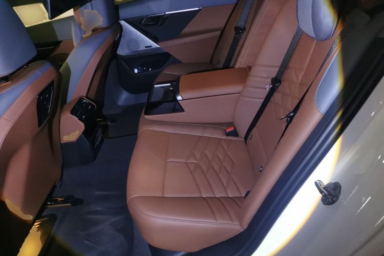 Used BMW i5 2025 eDrive 40L M Sport Package Left Rear Seat