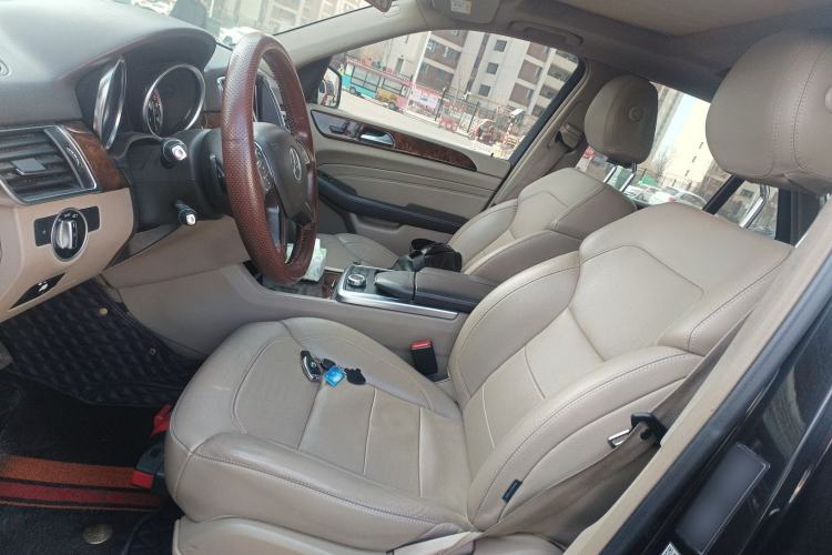 Used Mercedes-Benz M-Class 2014 ML 400 4MATIC Dynamic Model