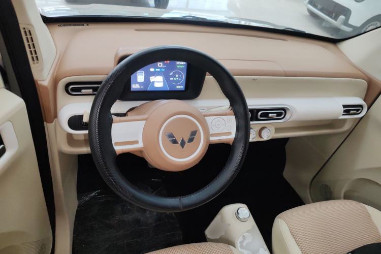 Used Wuling Hongguang MINIEV 2024 3rd Generation 215km Youth Edition
