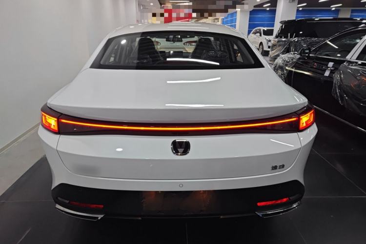 Used Changan Eado 2025 Blue Whale 1.5T 500Bar Prestige Model
