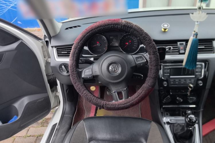 Used Volkswagen Bora 2015 Zhuihui Edition 1.6L Manual Comfort Model