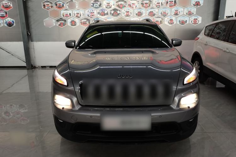 Used Jeep Cherokee 2014 2.4L Luxury Edition