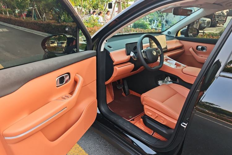 Used Leapmotor C16 2026 Extended-Range 280 LiDAR Zhizun Edition 6 Seats