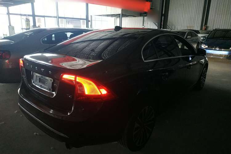 Used Volvo S60 2018 S60L T4 Smart & Ambitious Edition