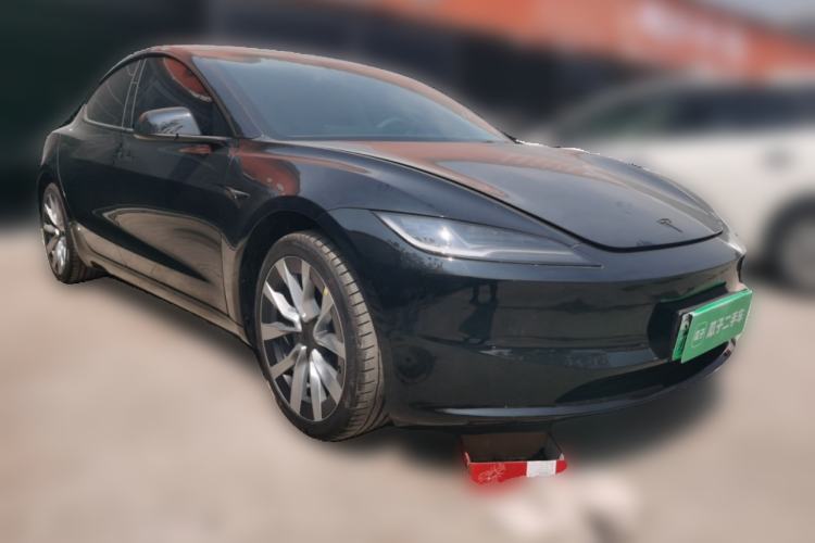 Used Tesla Model 3 2025 Rear-Wheel-Drive Version Front Right 45 Deg