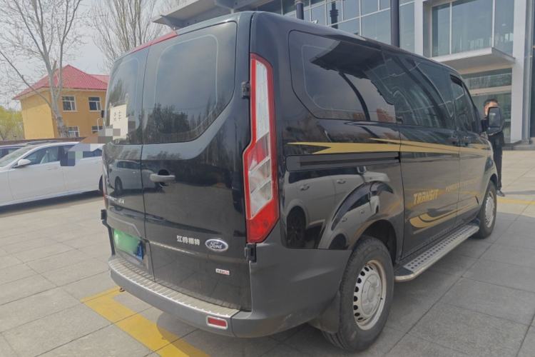 Used Ford Transit 2019 2.0T Diesel Multi-Purpose Commercial Vehicle Short Wheelbase Low Roof 6-Seater China VI Standard