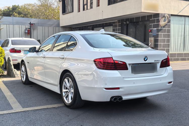 Used BMW 5 Series 2015 520i Elegant Edition
