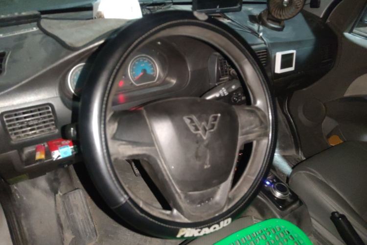 Used Wuling EV50 2021 Box-Type Logistics Vehicle Bocreat Penghui 43.2 kWh Liyang Electric Control System
