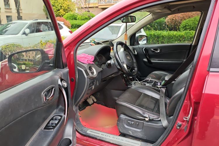 Used Renault Koleos 2014 2.5L 4x4 Sportway Edition Driver Seat