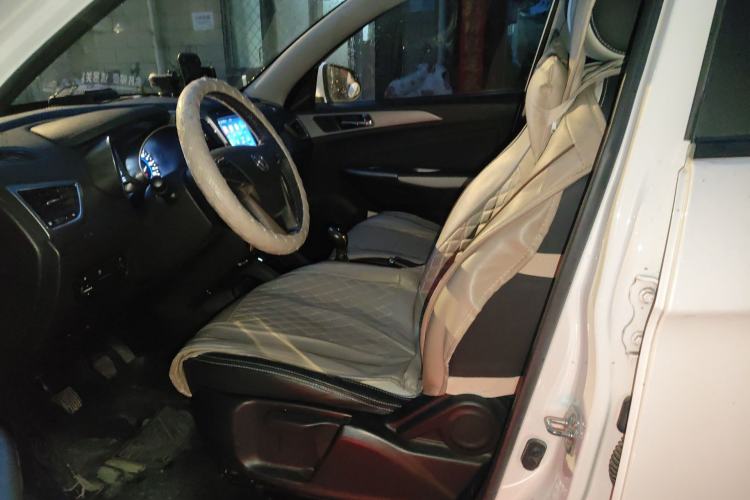 Used CHANGAN CS35 2017 1.6L Manual Luxury Model
