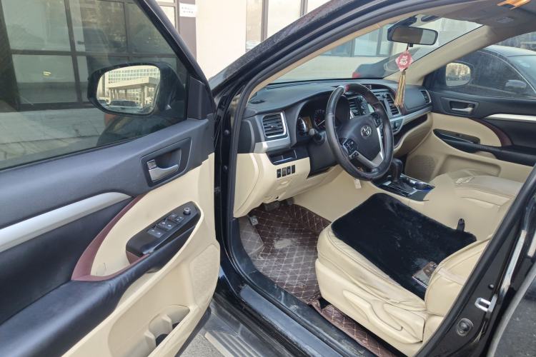 Used Toyota Highlander 2017 2.0T Two-Wheel Drive Elite Edition 5 Seats