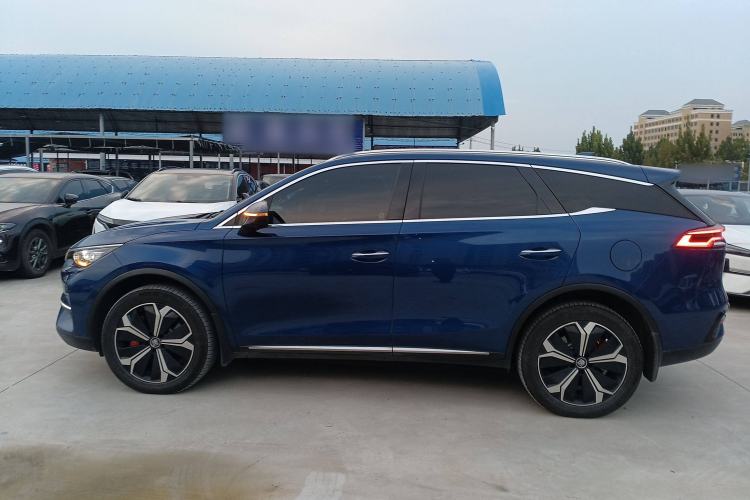 Used BYD Tang New Energy 2022 EV 730KM Luxury Model
