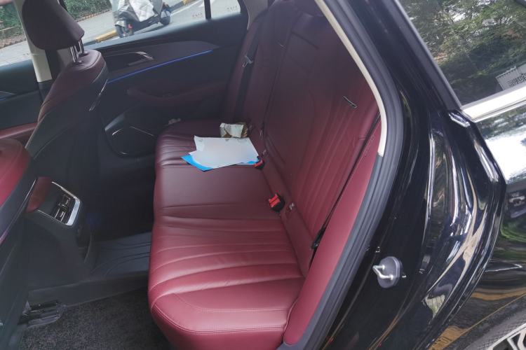 Used Hongqi H5 2023 2.0T Automatic Smart Connect Flagship Edition
