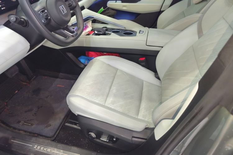 Used Zeekr 001 2024 WE Edition 100 kWh Rear-Drive
