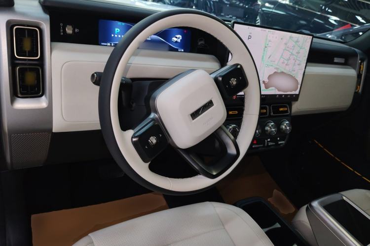 Used iCAR V23 2025 401 Two-Wheel Drive Intelligent Driving Version Steering Wheel