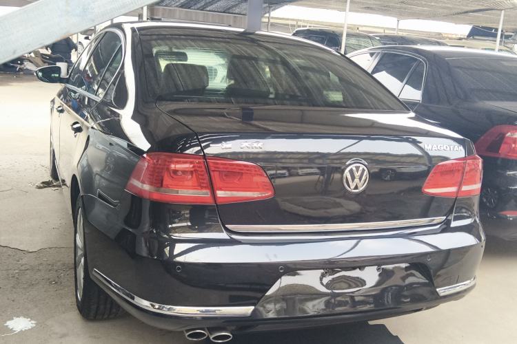 Used Volkswagen Magotan 2016 1.8TSI Smart Comfort Model Rear Left 45 Deg