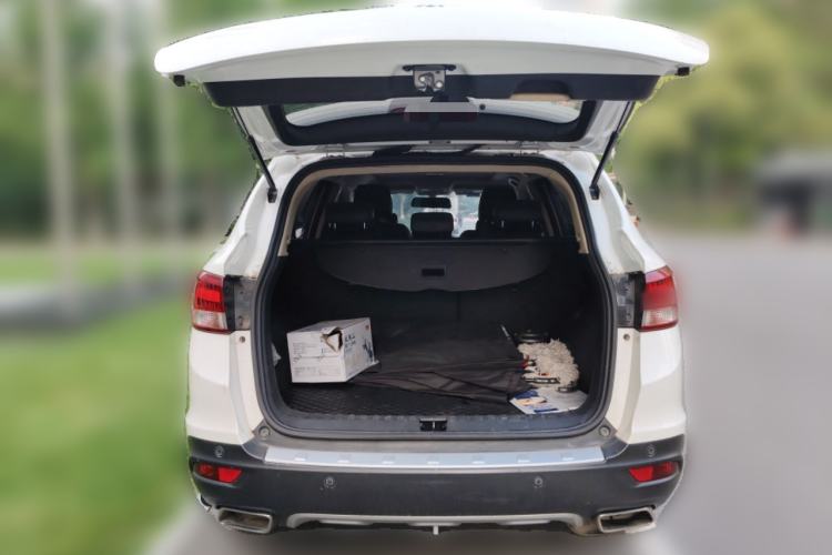 Used Dongfeng Aeolus AX7 2015 2.0L Automatic Zhiyi Trim
