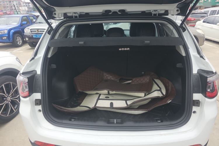 Used Jeep Compass 2017 200T Automatic Enjoyment Version Trunk