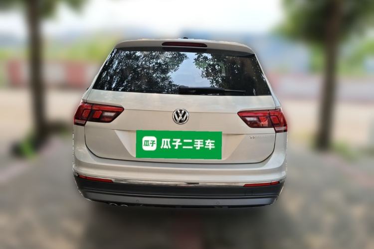 Used Volkswagen Tiguan L 2019 Revised 330TSI Automatic Two-Wheel Drive Smart & Luxury Edition China VI Standard Rear