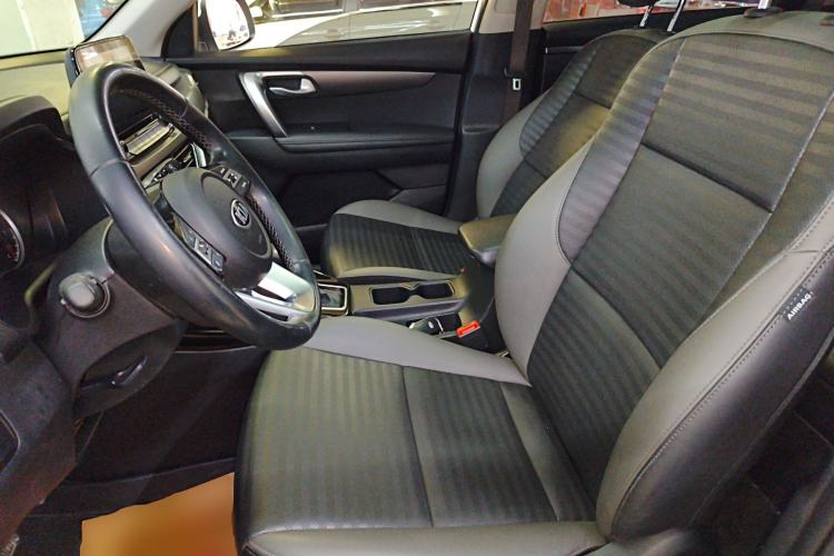 Used Kia Sportage R 2018 2.0L Automatic Smart Luxury Version China V Standard Left Front Seat