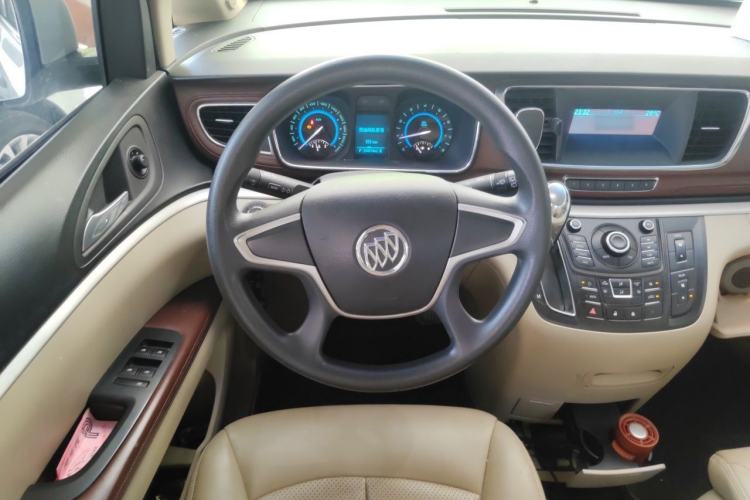 Used Buick GL8 2015 2.4L Luxury Business Premium Edition
