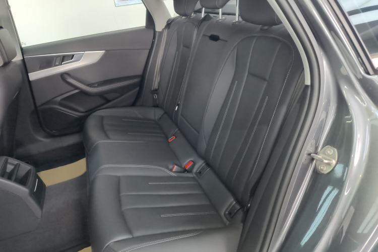 Used Audi A4L 2020 40 TFSI Fashionable and Elegant Model