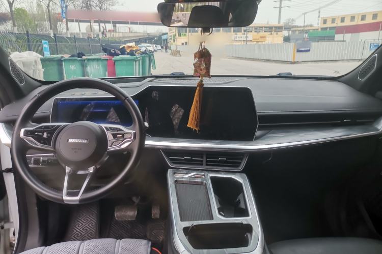 Used Haval XY 2022 1.5T Smart Edition Center Console