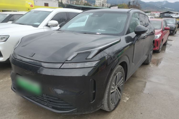 Used Lynk & Co 08 EM-P 2023 120km Long-Range Pro