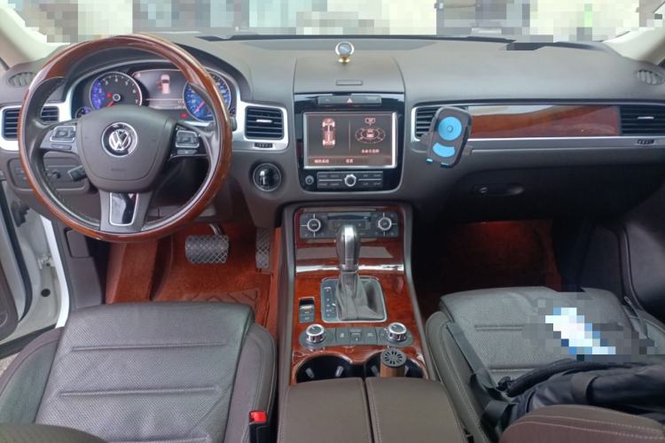 Used Volkswagen Touareg 2011 3.0 TSI Comfort Version
