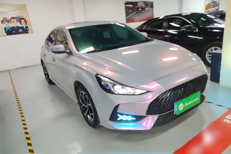 Used MG 5 2021 180 DVVT CVT Youthful Style Edition
