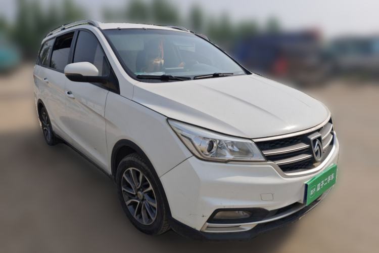 Used Baojun 730 2019 1.5L Manual Fashion Model 7-seater China VI