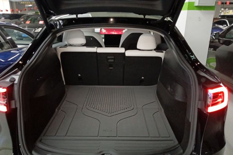 Used Tesla Model Y 2022 Rear-Wheel-Drive Version
