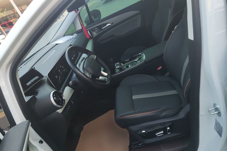 Used FORTHING Yacht 2024 1.5T DCT Guanhai Edition
