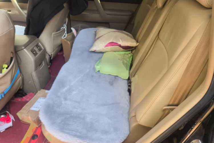 Used Toyota Highlander 2013 2.7L Two-Wheel Drive 5-Seater Purple Gold Edition