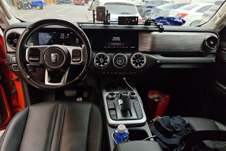 Used Tank 300 2023 Off-Road Edition 2.0T Conqueror Center Console