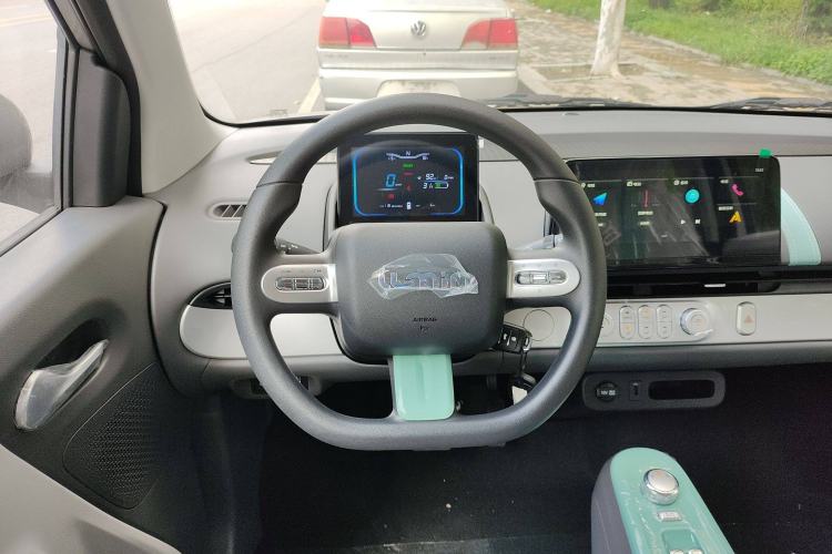 Used Changan Lumin 2023 301km Honey Dew Edition