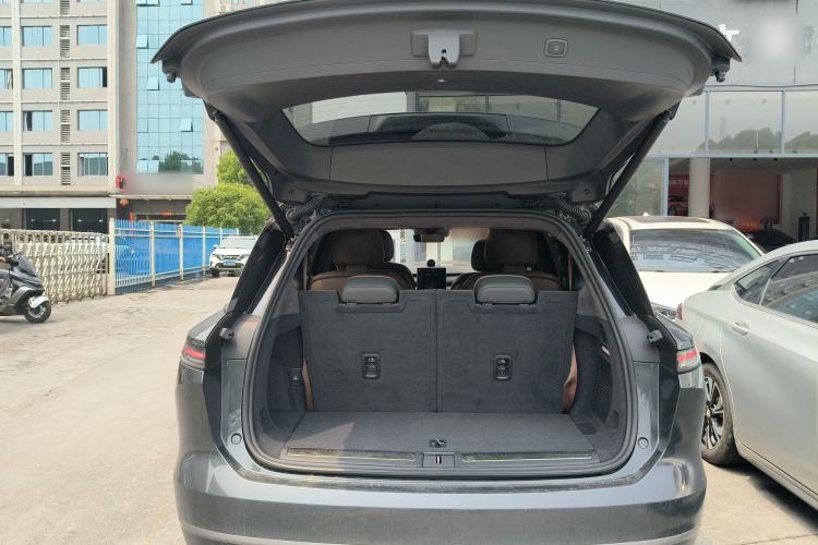 Used Nio ES8 2023 100kWh Signature Edition Trunk