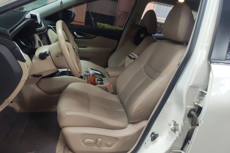 Used Nissan X-Trail 2016 2.5L CVT Sport Edition 4WD
